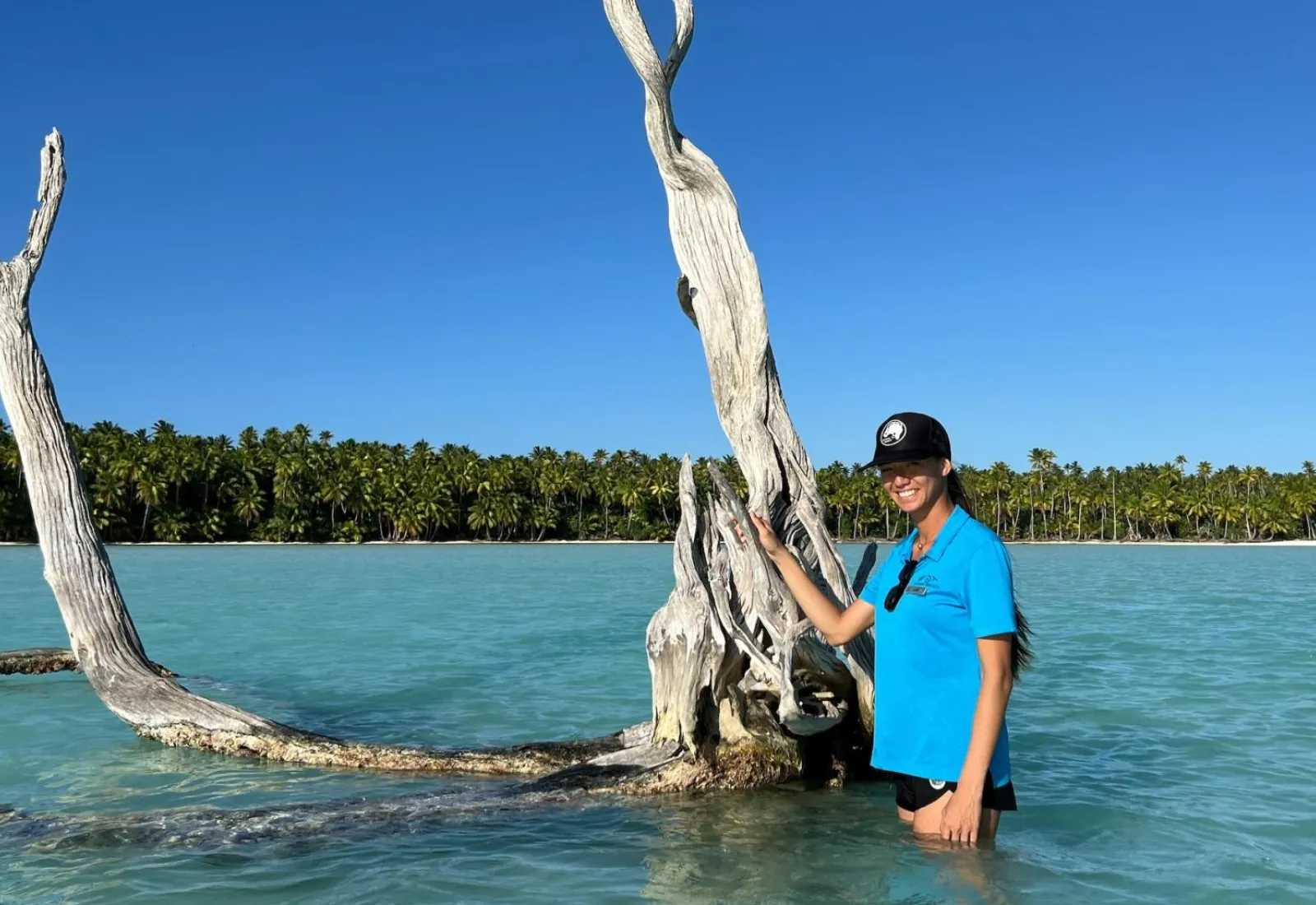 tekura ung in the tetiaroa lagoon