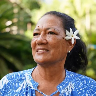 Hinano, wearing a tiare tahiti